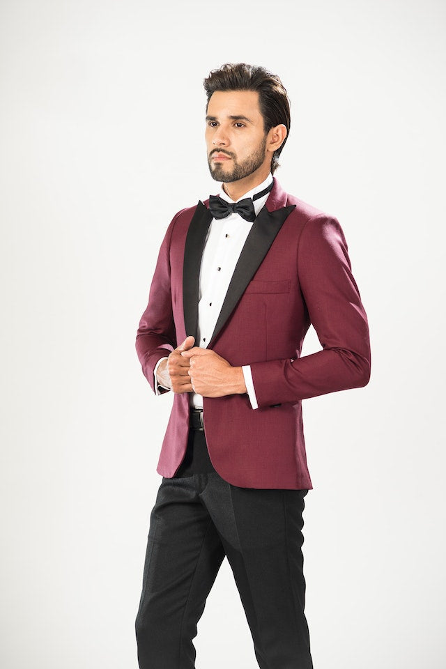 Burgundy vs Maroon | Differences in the Red Color - Nimble Made Burgundy vs Maroon | Differences in the Red Color - Nimble Made