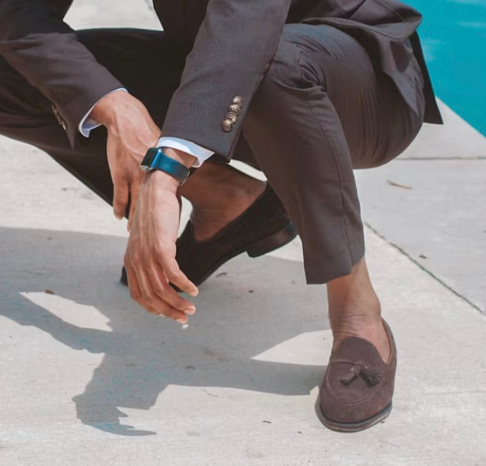 can you wear loafers with a suit