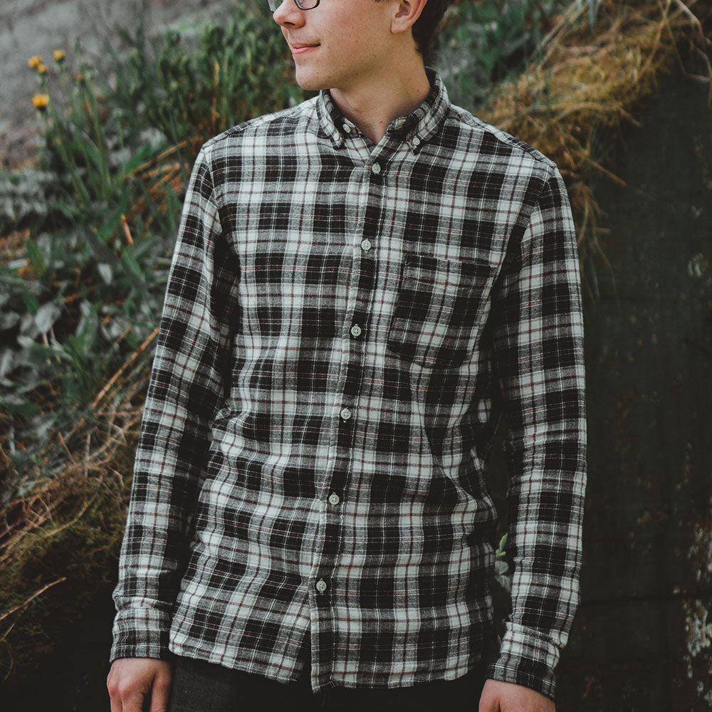how to tuck in a shirt for dress shirts