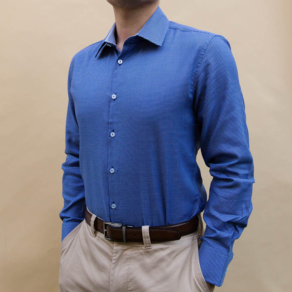 model is 5'5" and 130 lbs wearing size n1 in 100% cotton pattern weave slim fit