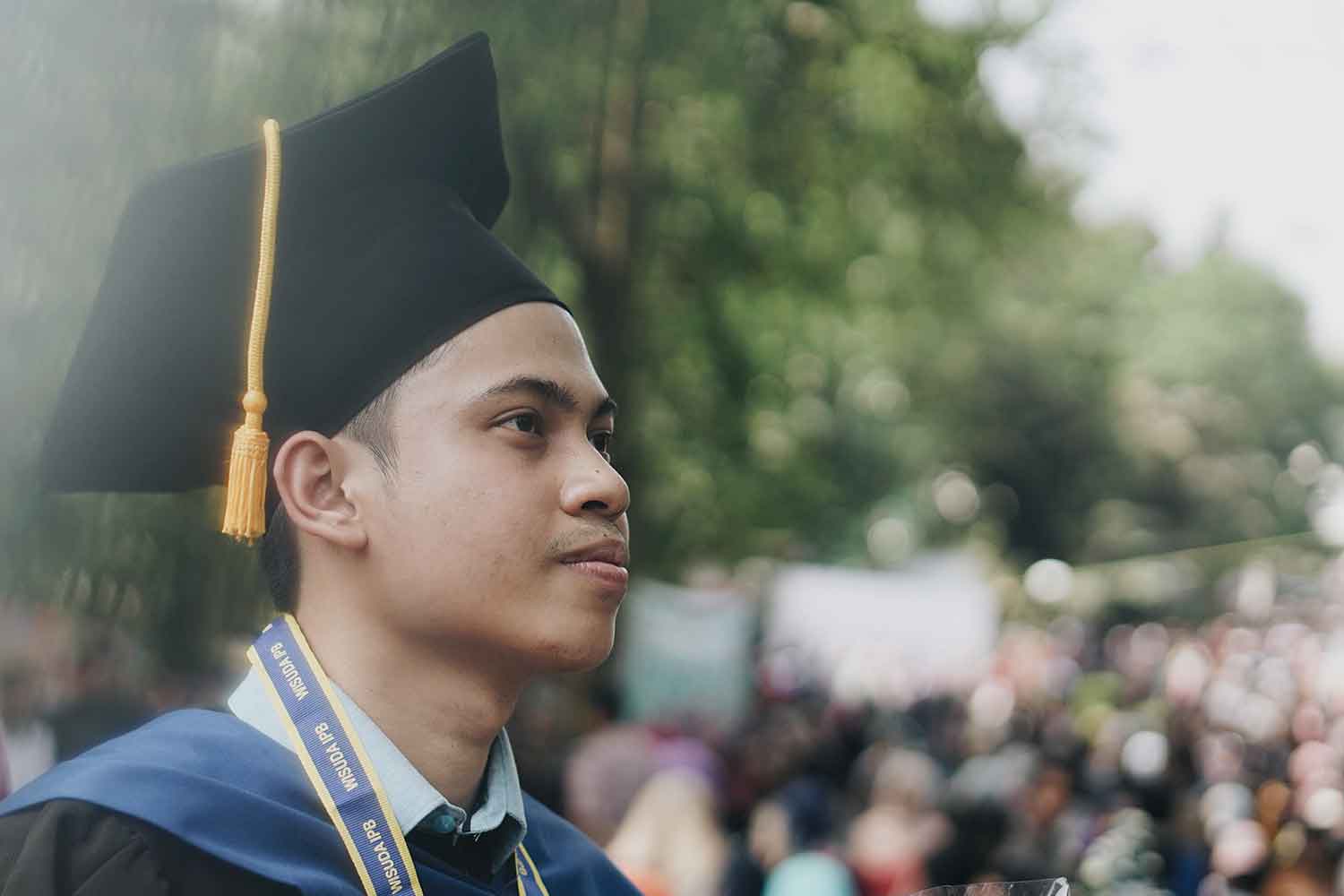 What to Wear Under Graduation Gown | Top to Bottom Tips for Graduates' Attire