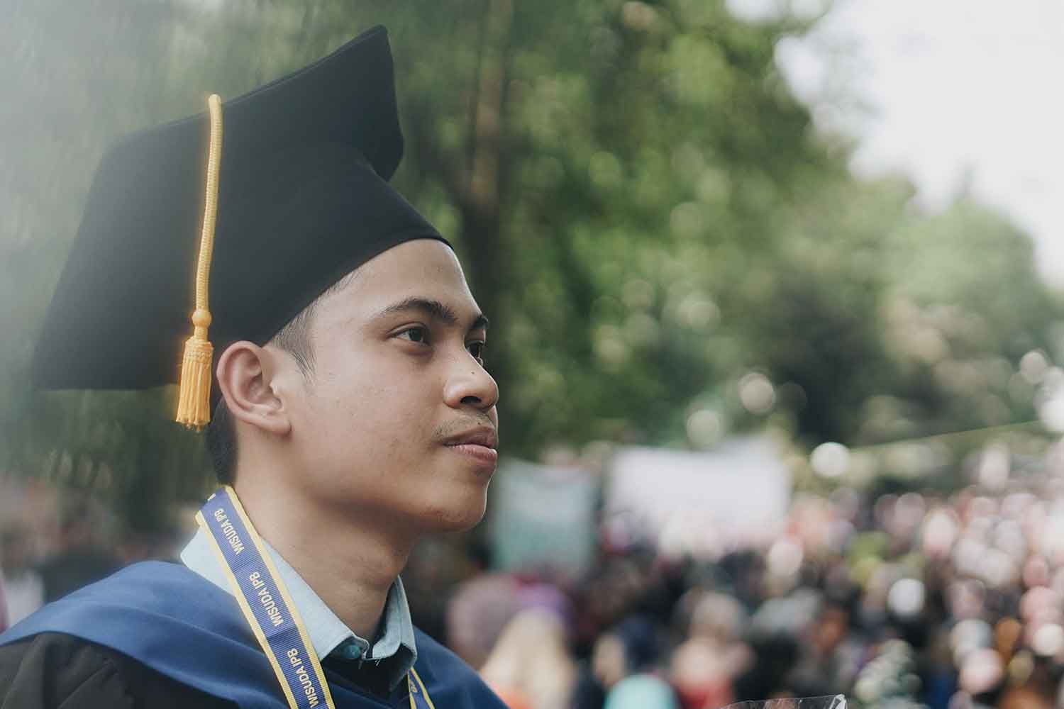 What to Wear Under a Graduation Gown | Men's & Women's Guide Nimble Made What to Wear Under a Graduation Gown | Men's & Women's Guide Nimble Made
