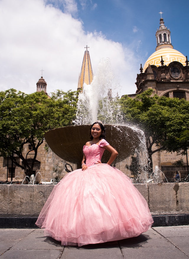what to wear to a quinceañera