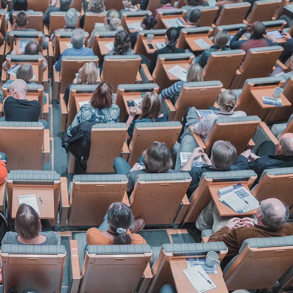 what to wear to a conference dress code