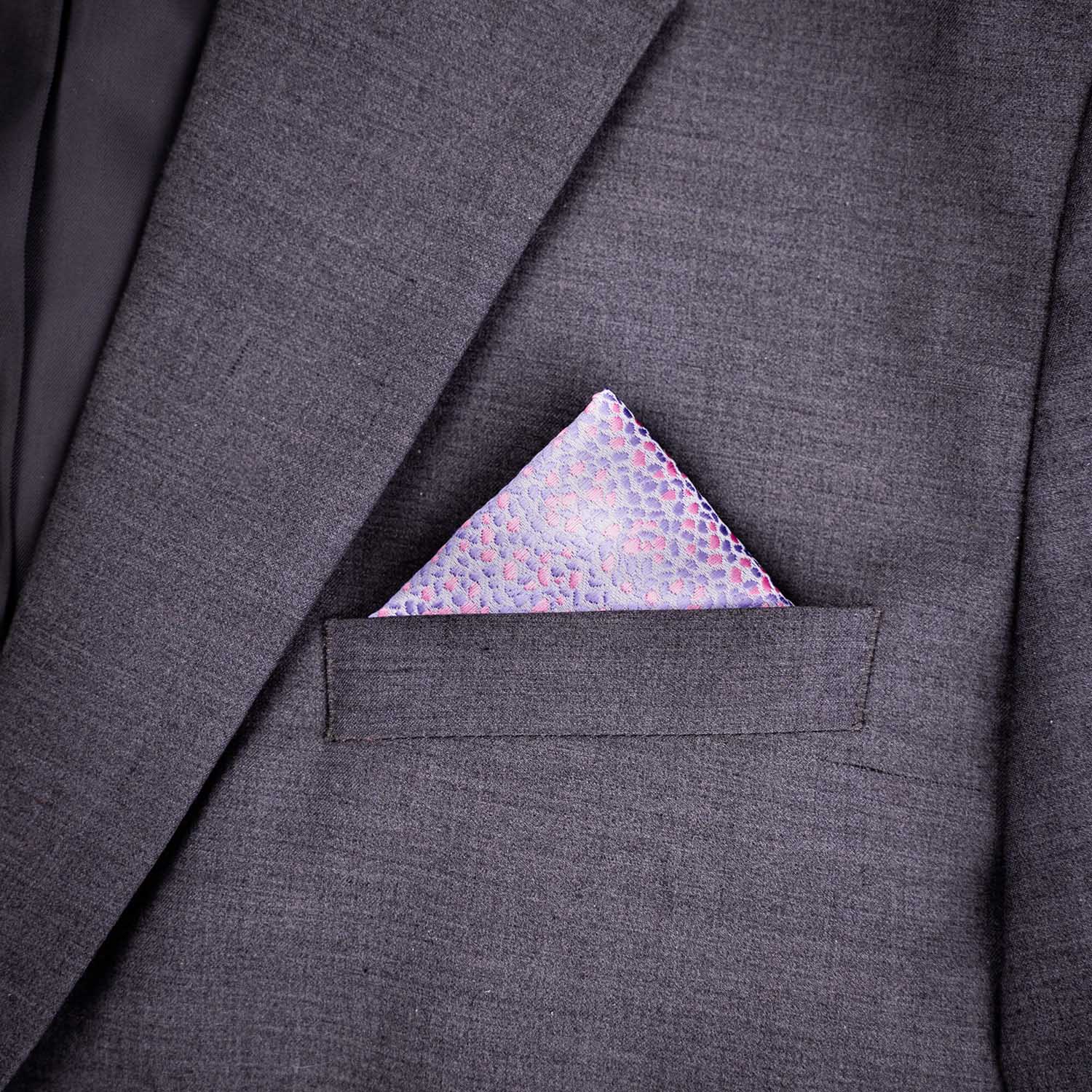 Pattern pocket square