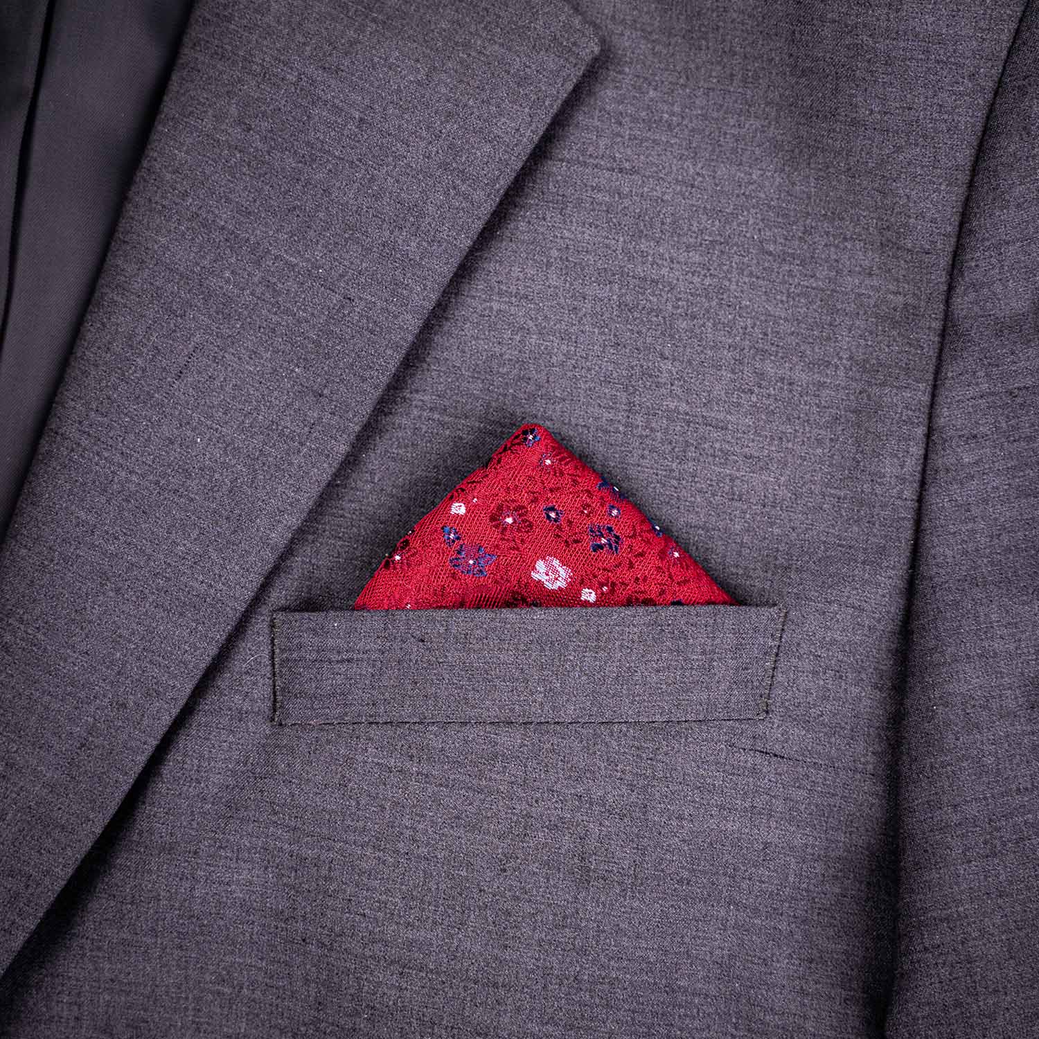 Red flower maroon pattern floral pocket square